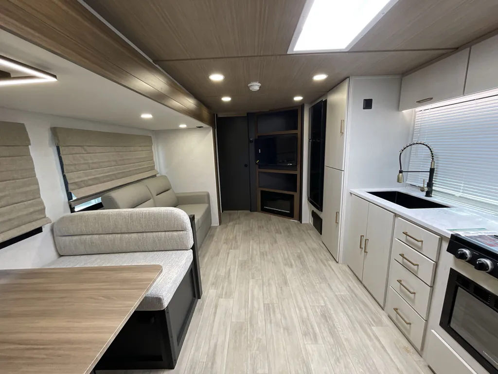 2026 Forest River Vibe Extreme Lite 2600BH, Photos photo 3