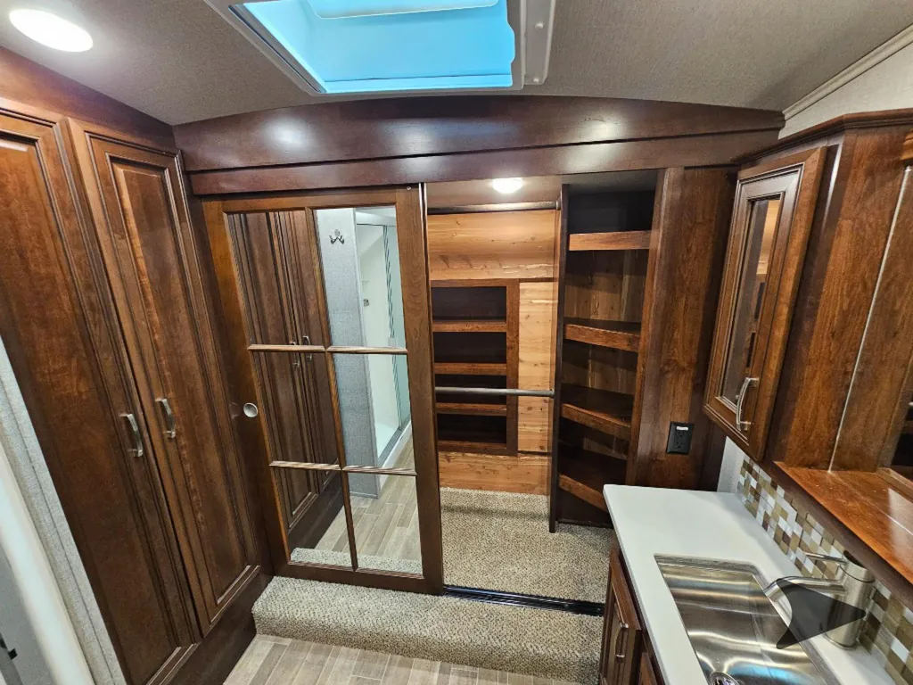 2020 Jayco Pinnacle 36FBTS, Photos photo 56