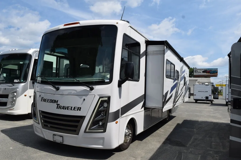 2025 Thor Motor Coach Freedom Traveler A29, Photos photo 3