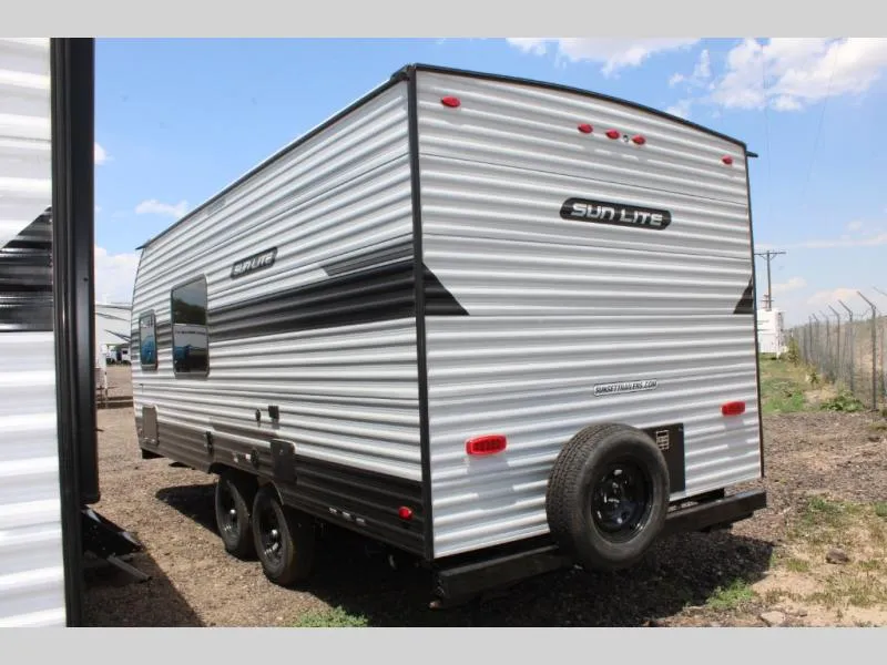 2026 Sunset Park RV Sun Lite LTD 21DB - Photo 2