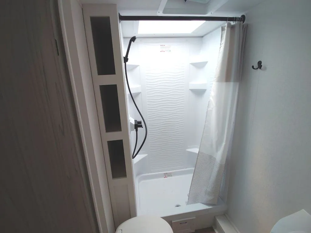 2026 Grand Design Transcend Xplor 19BHX - Photo 2
