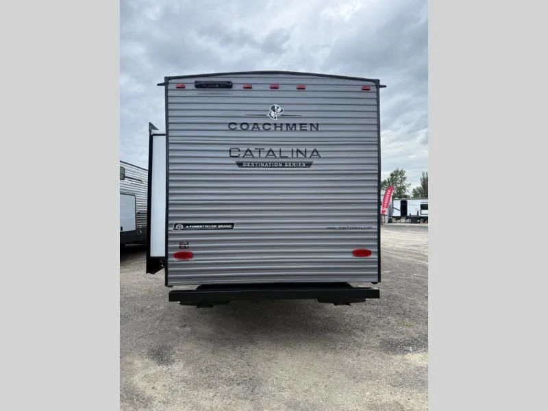 2025 Coachmen Catalina Destination Series 39MKTS - Photo 4