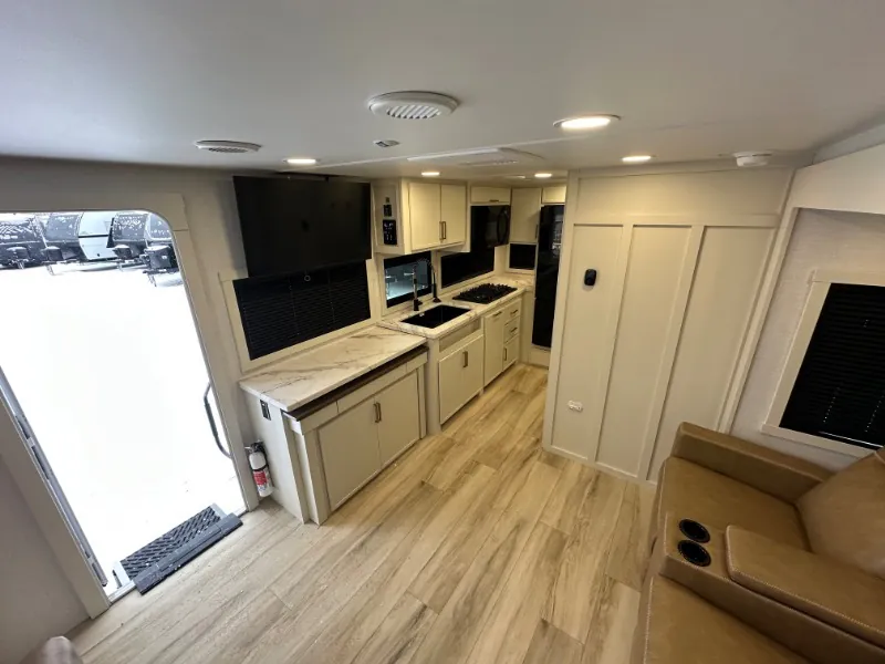 2026 Brinkley Model Ix 20X, Photos photo 8