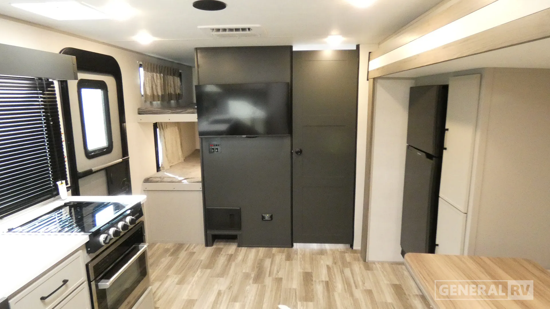 2025 Forest River Vibe 2500DB - Photo 3