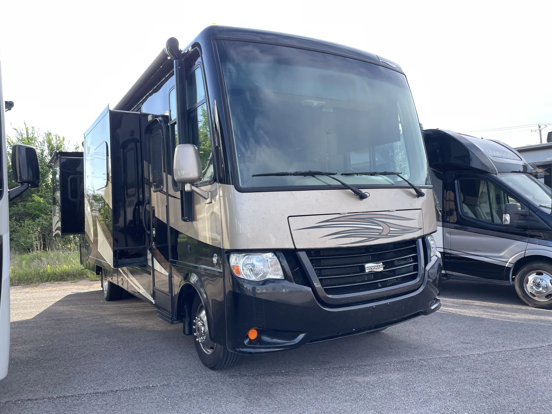2017 Newmar Bay Star Sport 3013 - Photo 2