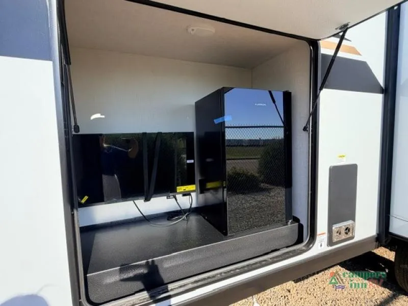 2027 Forest River Vibe 3400BH - Photo 4