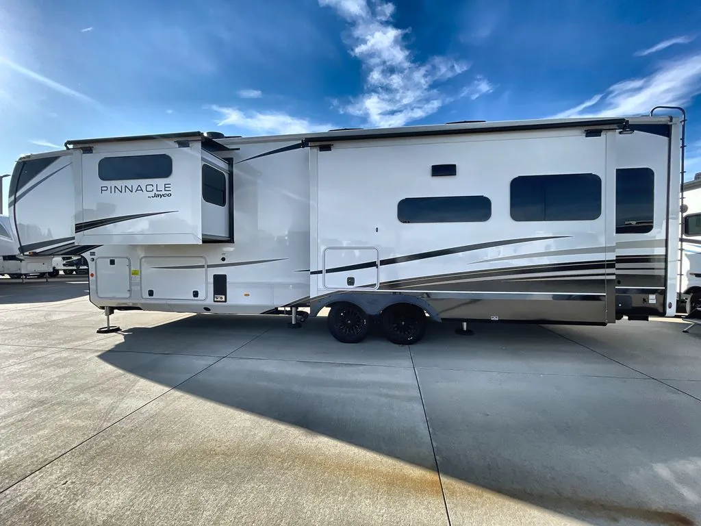 2026 Jayco Pinnacle 36FBTS, Photos photo 9