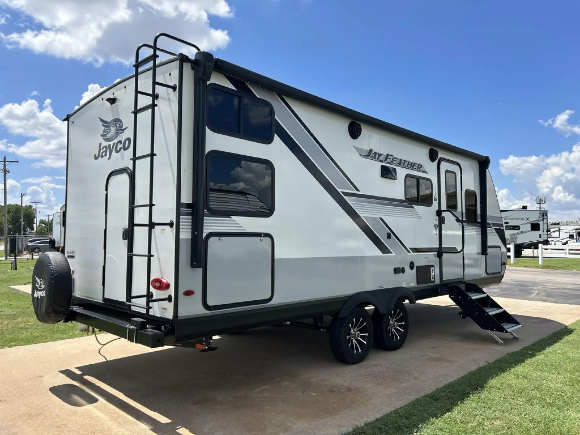 2024 Jayco Jay Feather 21MBH - Photo 3