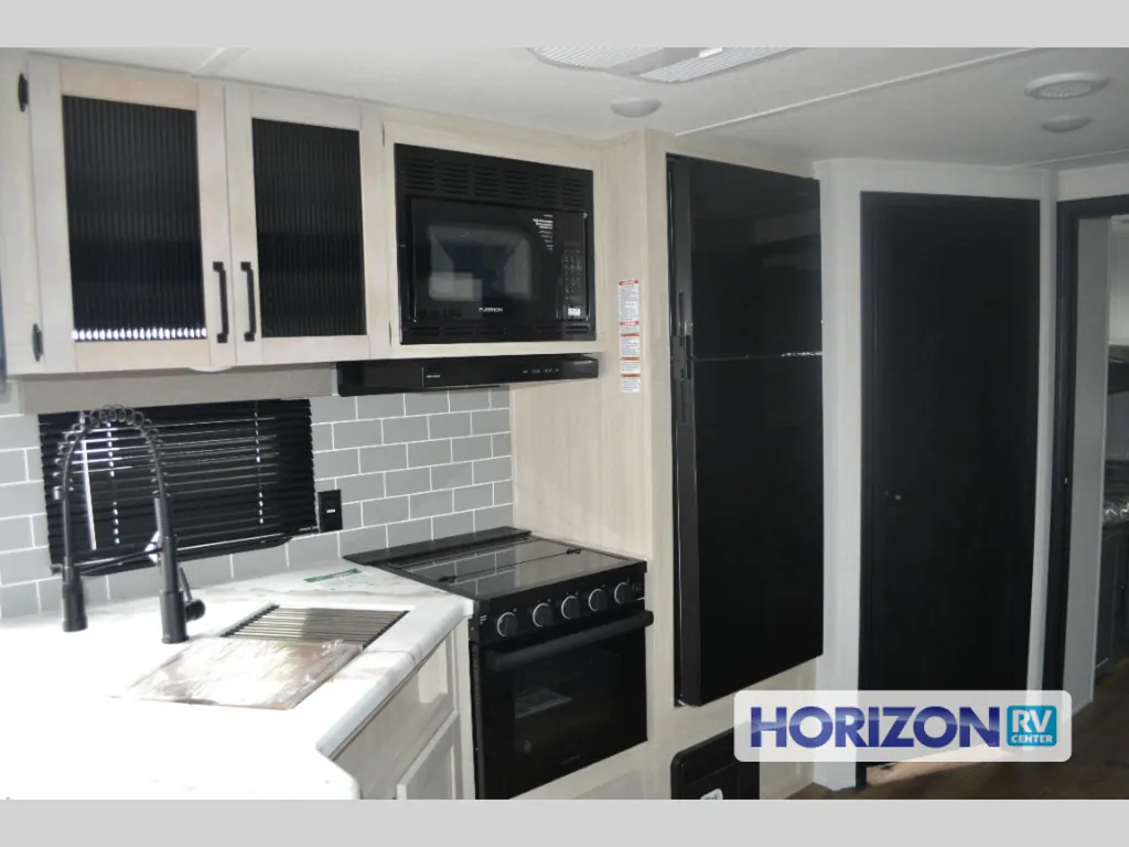 2027 Forest River Puma 32BHQS, Photos photo 9