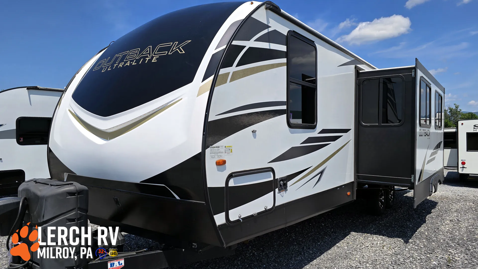 2021 Keystone Outback Ultra-Lite 302UBH - Photo 3