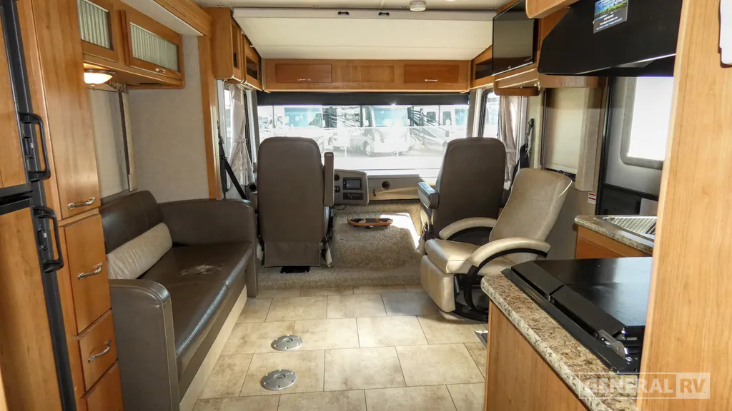 2016 Fleetwood Flair 26D, Photos photo 4