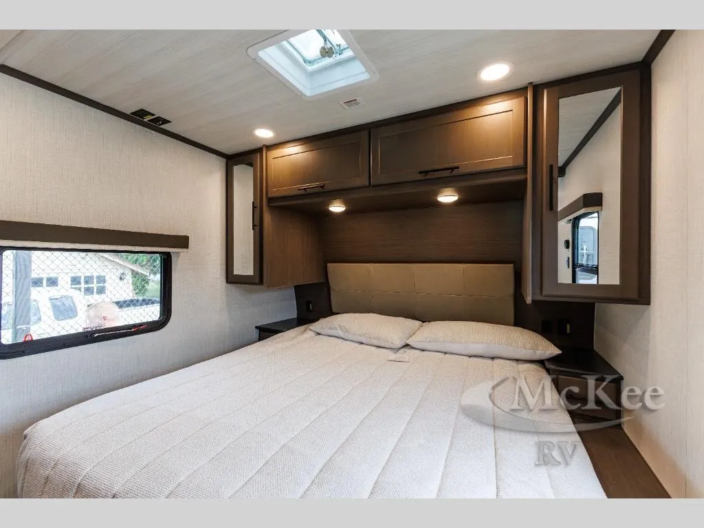 2027 Keystone RV Cougar Half-Ton 29RLP - Photo 4