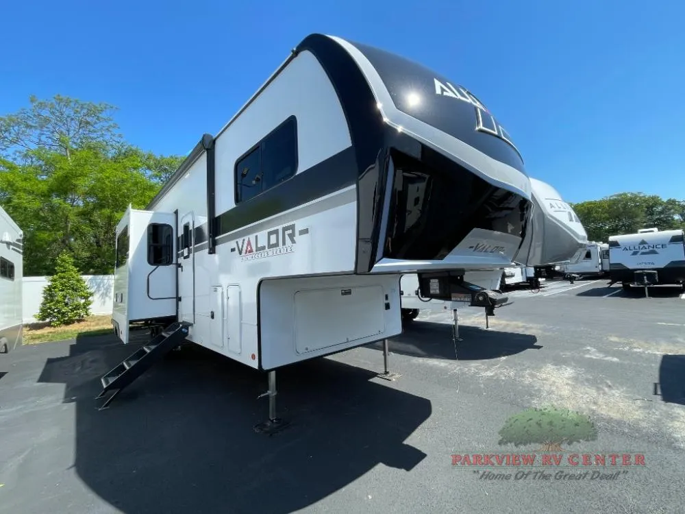 2026 Alliance RV Valor 32A10 - Photo 2