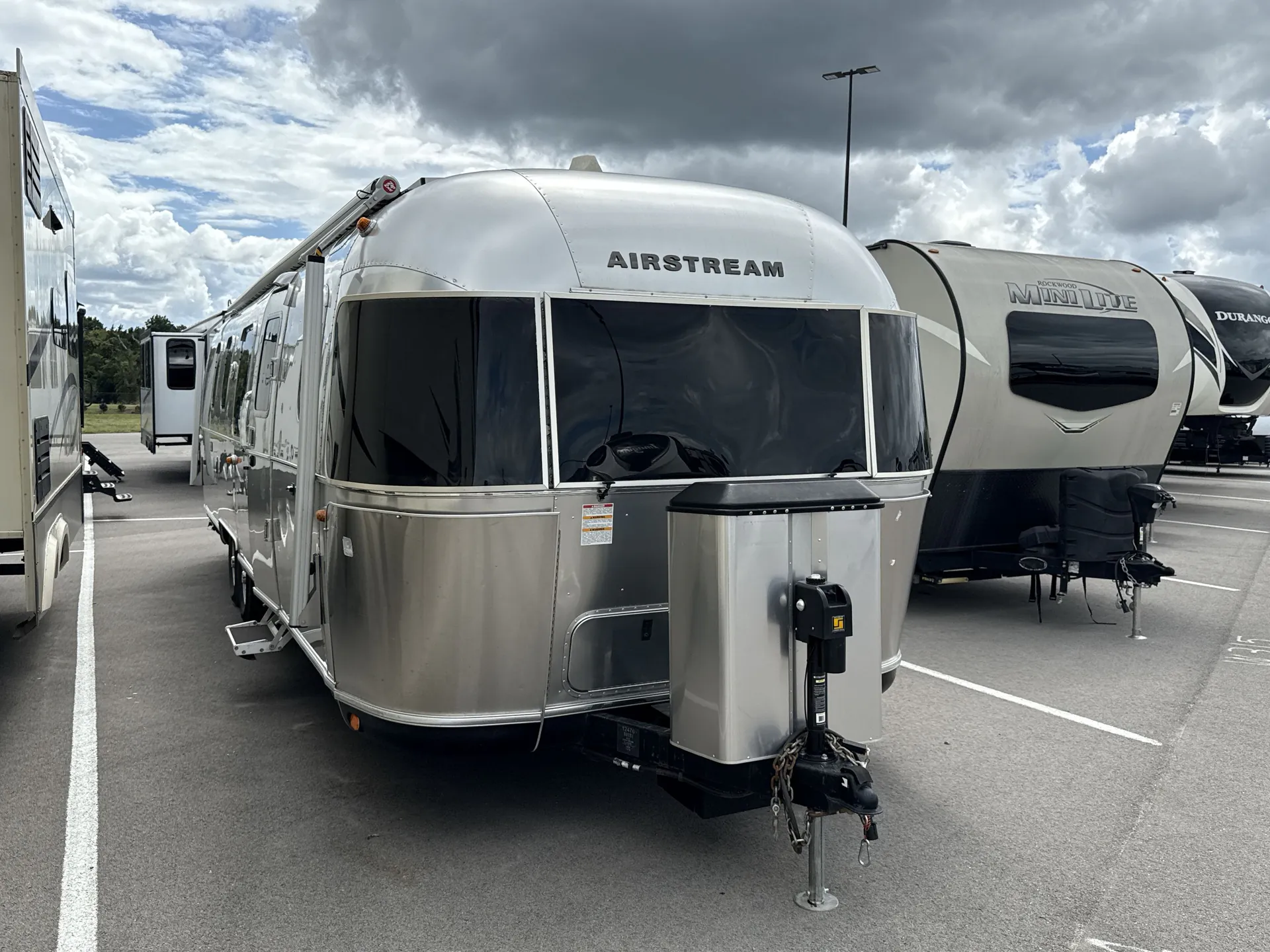 2020 airstream Classic 33FB - Photo 2