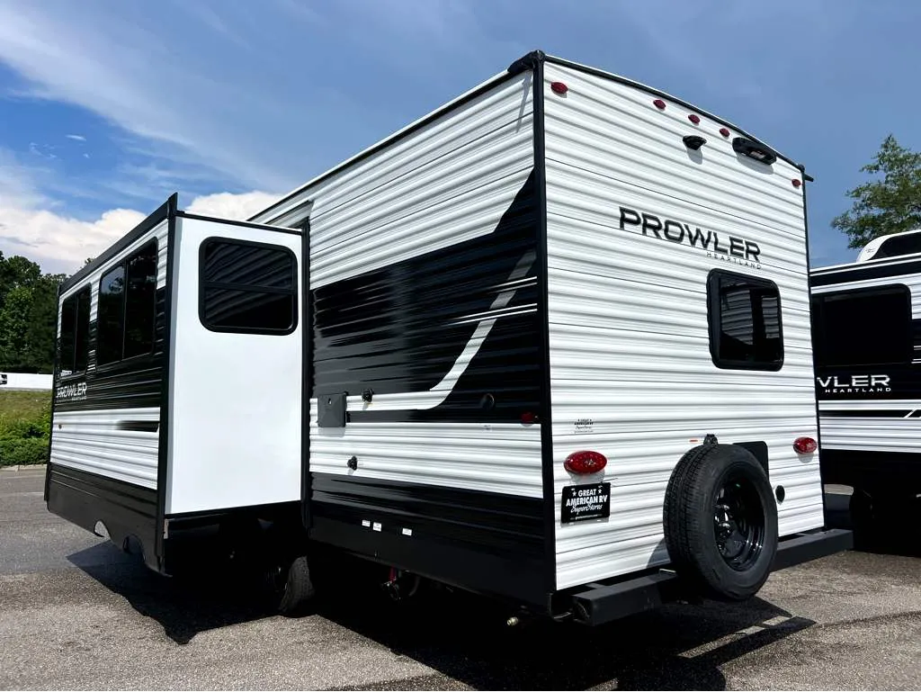 2027 Heartland Prowler 2602BHS - Photo 4