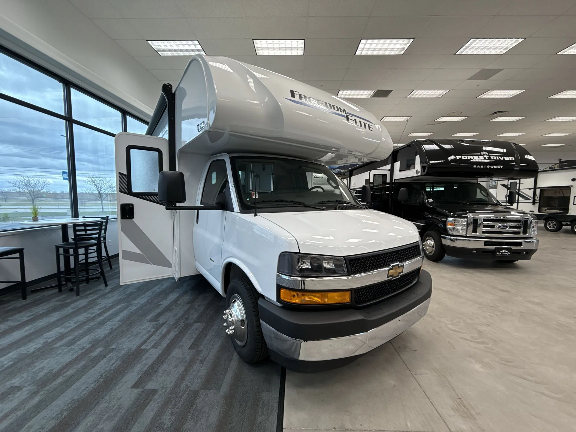2026 Thor Motor Coach Freedom Elite 19HE - Photo 2
