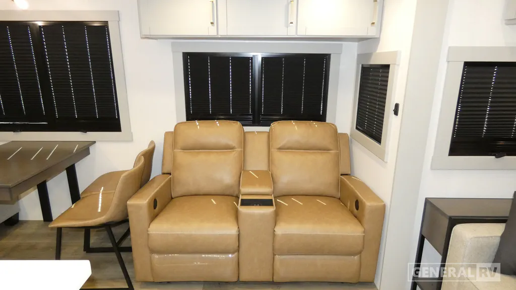 2024 Brinkley Model Z 3100, Photos photo 25