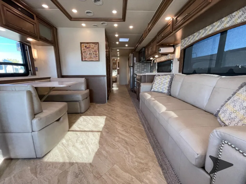 2020 Newmar Canyon Star 3929, Photos photo 16