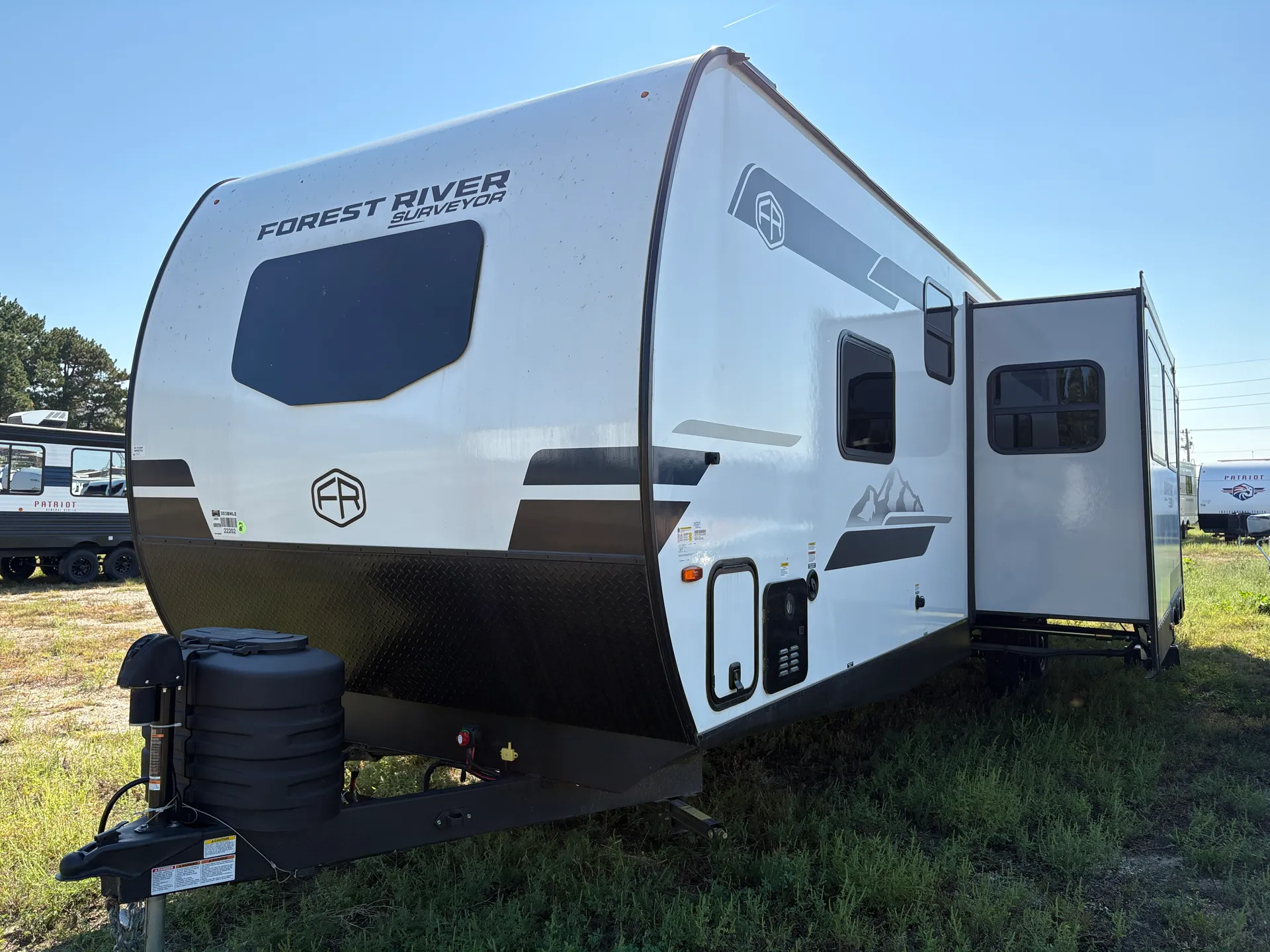 2025 Forest River Surveyor Legend 303BHLE - Photo 3