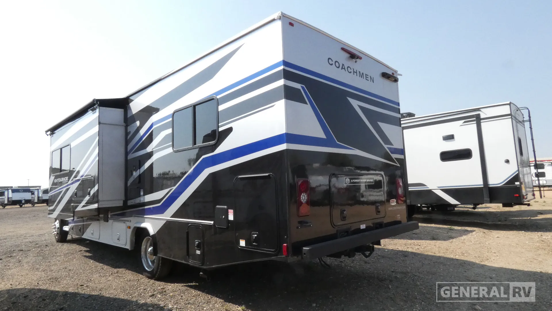 2025 Coachmen Entourage 320LV - Photo 4