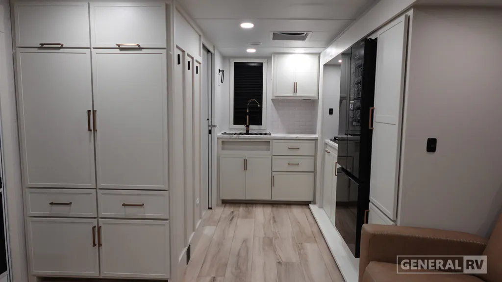 2026 Brinkley Model Ix 23X, Photos photo 2