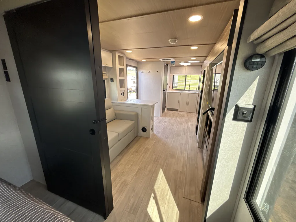 2026 Forest River Vibe Extreme Lite 2500CK, Photos photo 31