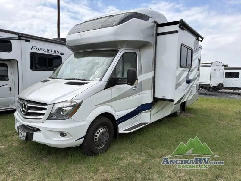 2018 Tiffin Wayfarer 24 TW - Photo 4