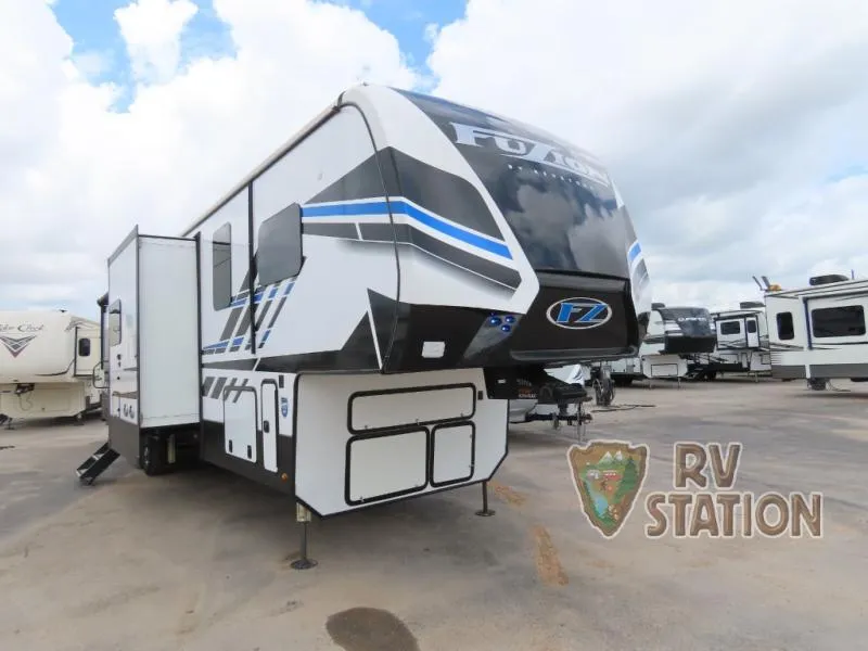 2023 Keystone Fuzion 421 - Photo 2