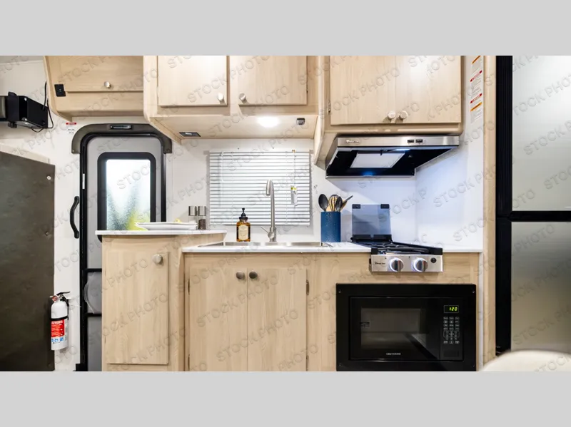 2026 Coachmen Leprechaun 210RS - Photo 3