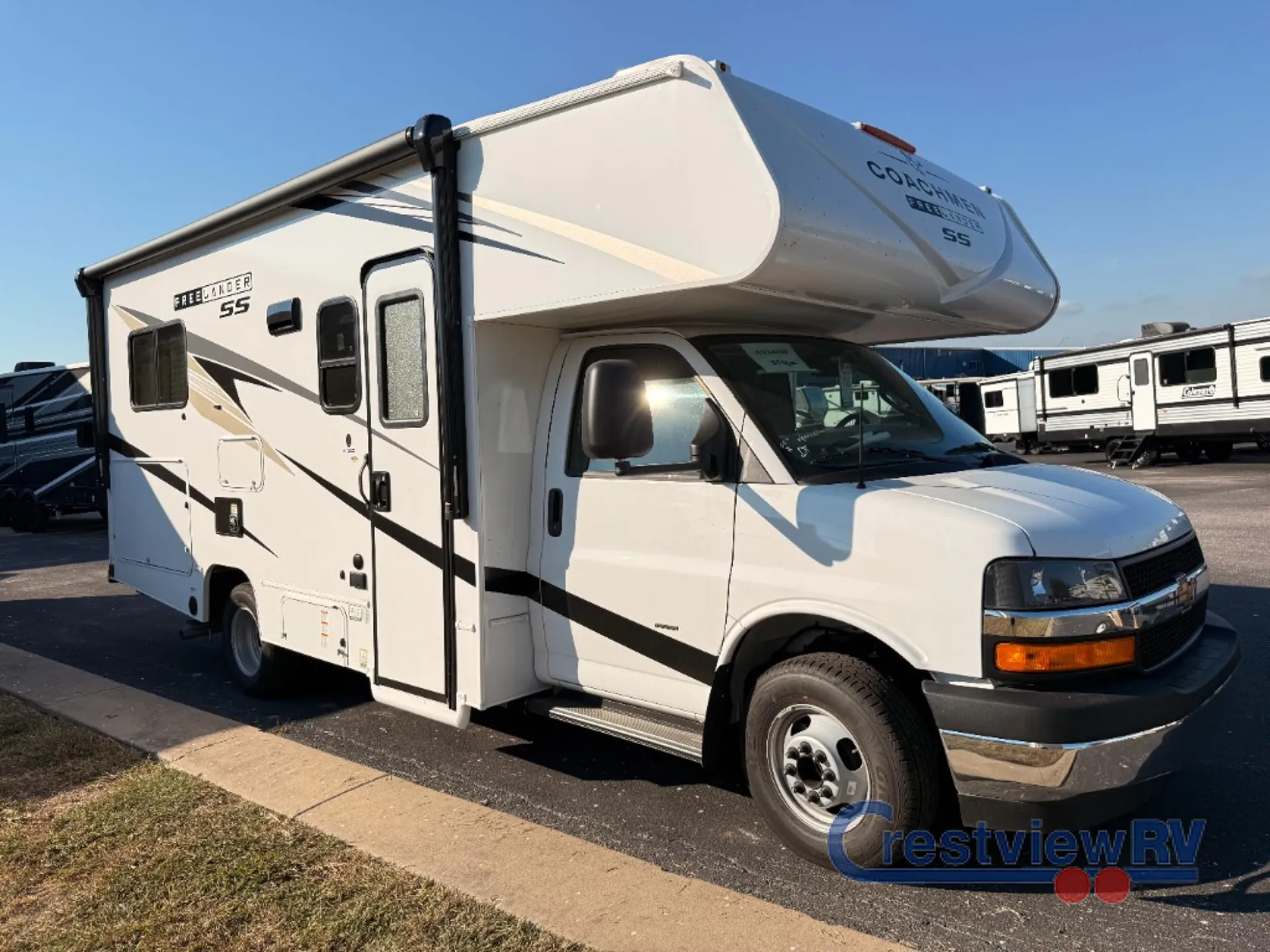2026 Coachmen Freelander 21QSS CHEVY 3500 - Photo 3