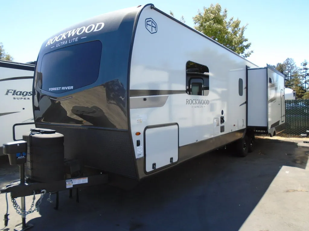 2026 Forest River Rockwood Ultra Lite 2906RL - Photo 2