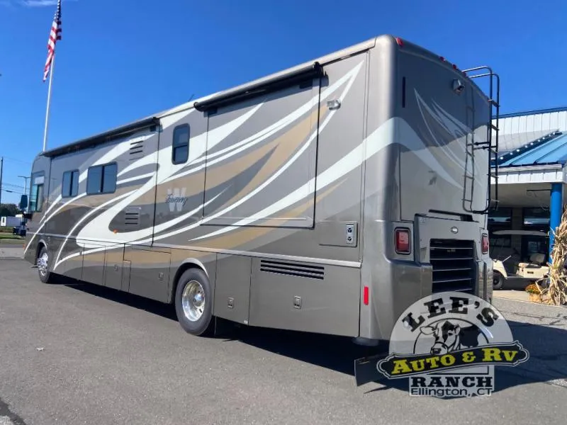 2011 Winnebago Journey 40U - Photo 4