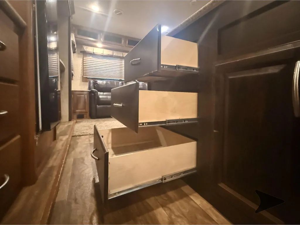 2017 Prime Time Crusader 295RST, Photos photo 22