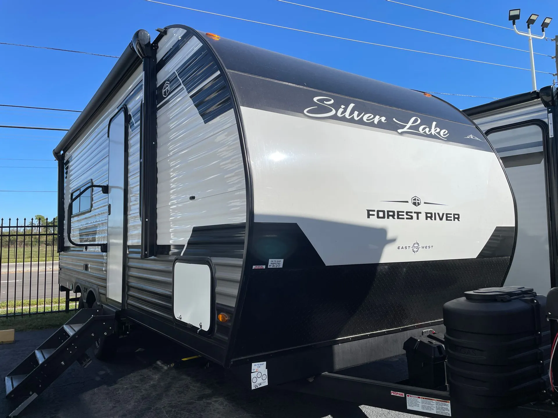 2025 East to West Silver Lake 1800RB - Photo 2