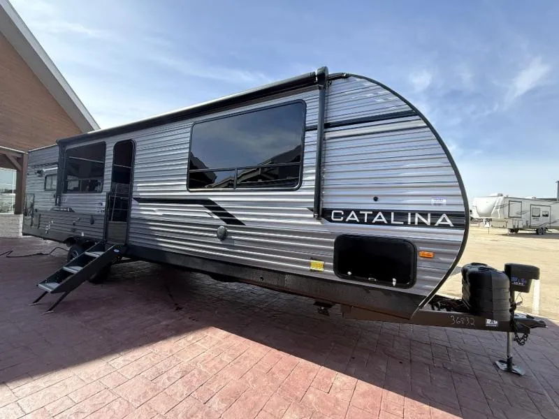 2026 Coachmen Catalina Legacy Edition 303RKDS - Photo 2