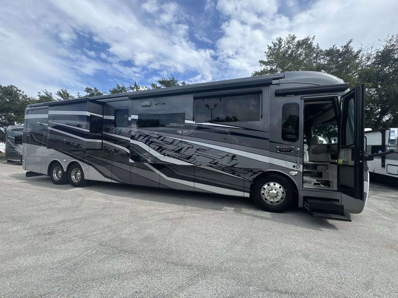 2026 Entegra Coach Aspire 44V - Photo 3