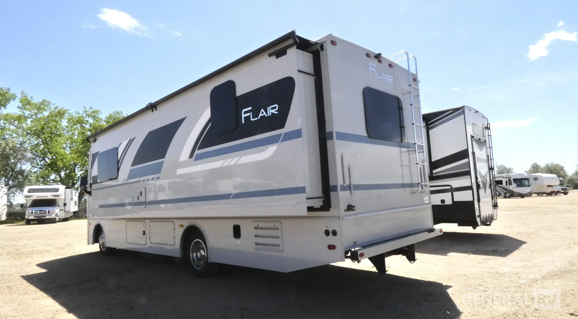 2026 Fleetwood Flair 29M - Photo 4