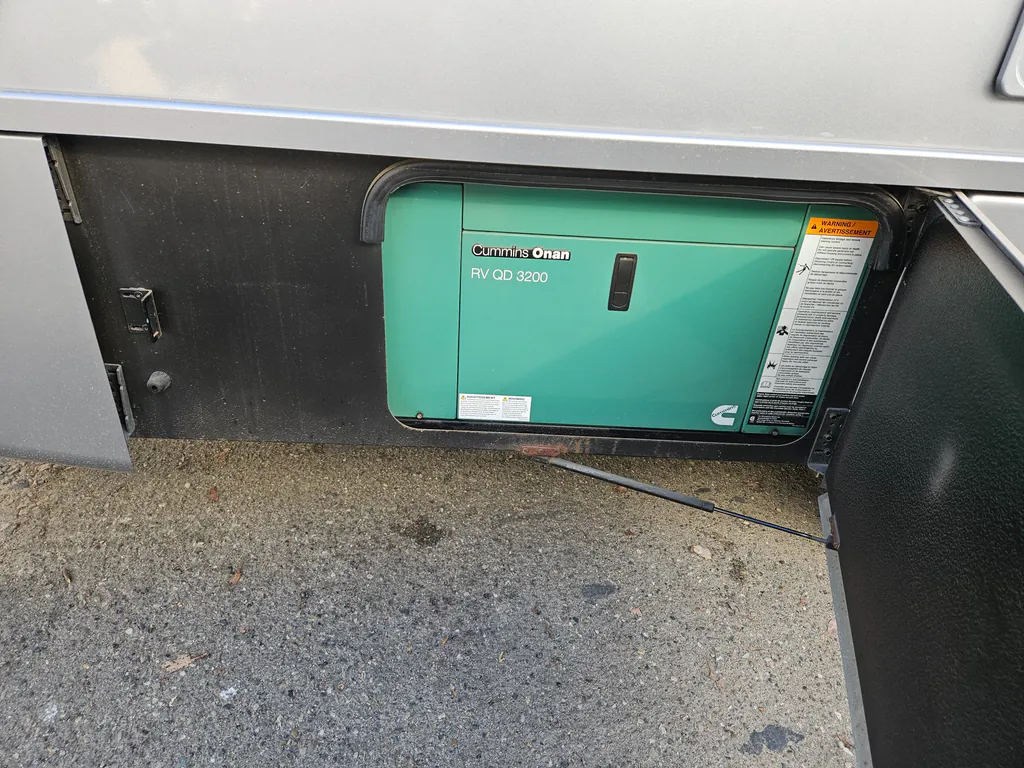 2021 Thor Motor Coach Tiburon 24FB, Photos photo 34