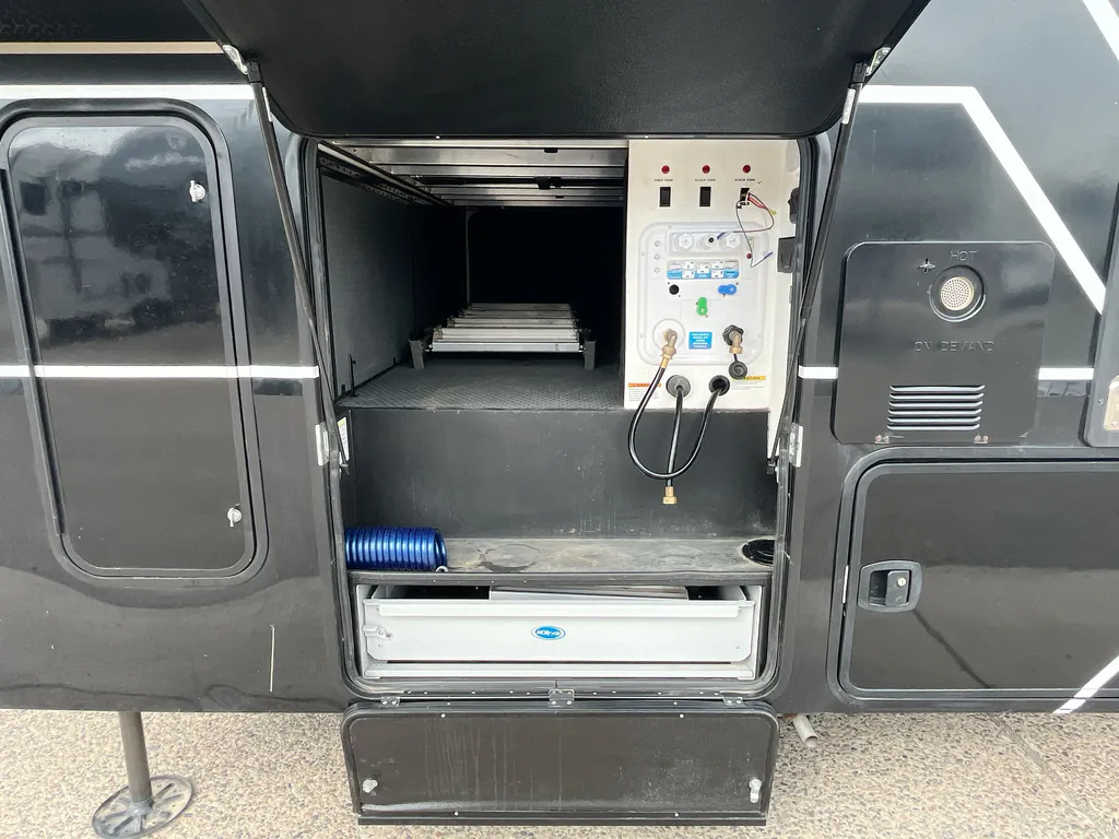 2024 Brinkley Model G 3500, Photos photo 27