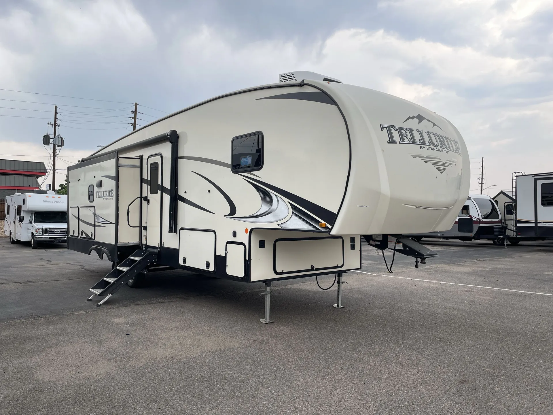 2021 Starcraft Telluride 334RLS - Photo 2