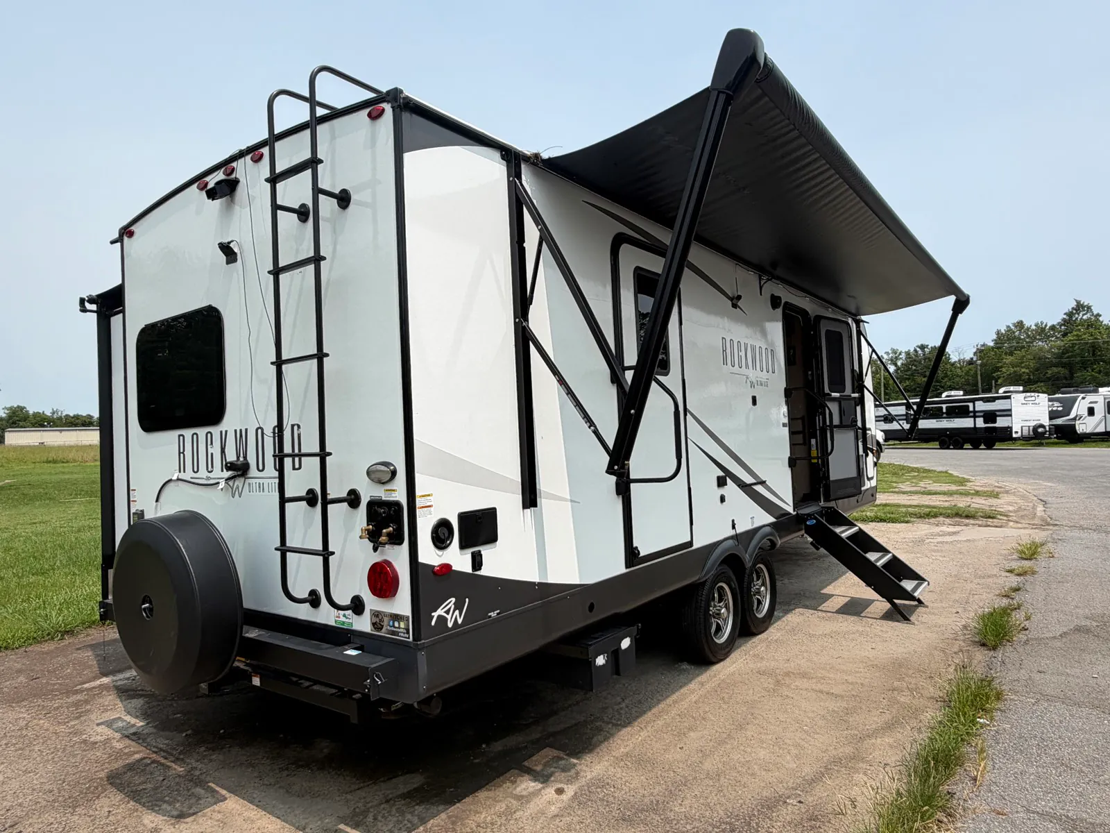 2024 Forest River Rockwood Ultra Lite 2608BS — Photo 5