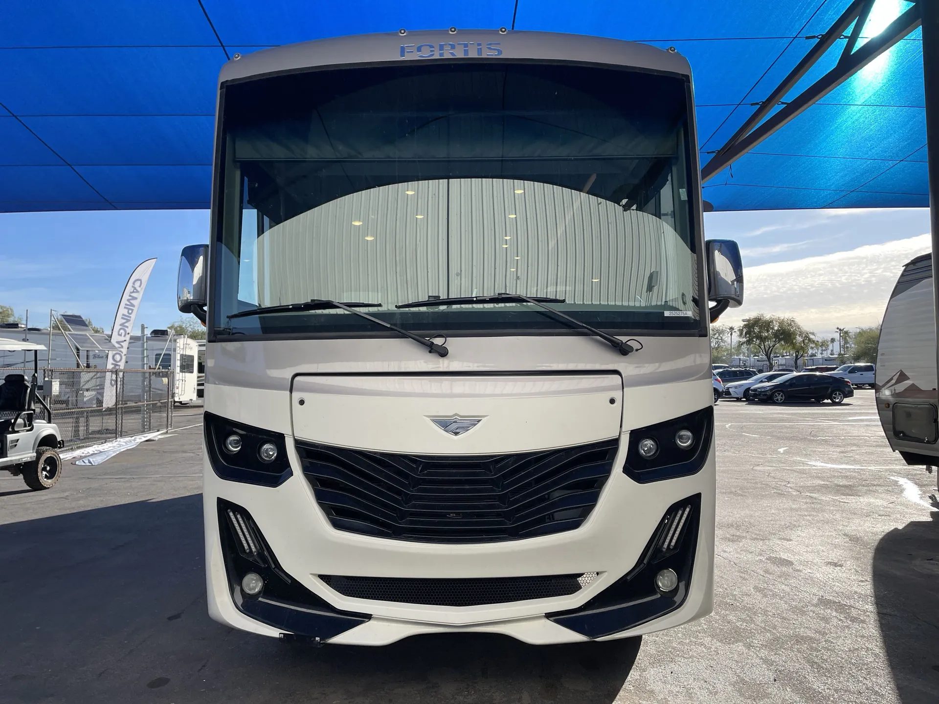 2022 Fleetwood Fortis 32RW — front