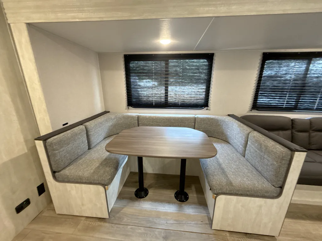 2024 Shasta I-5 530QB, Photos photo 6