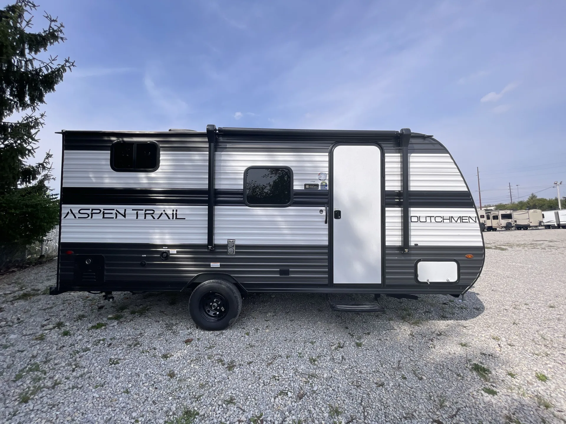 2026 Dutchmen Aspen Trail Mini 17QB — campside