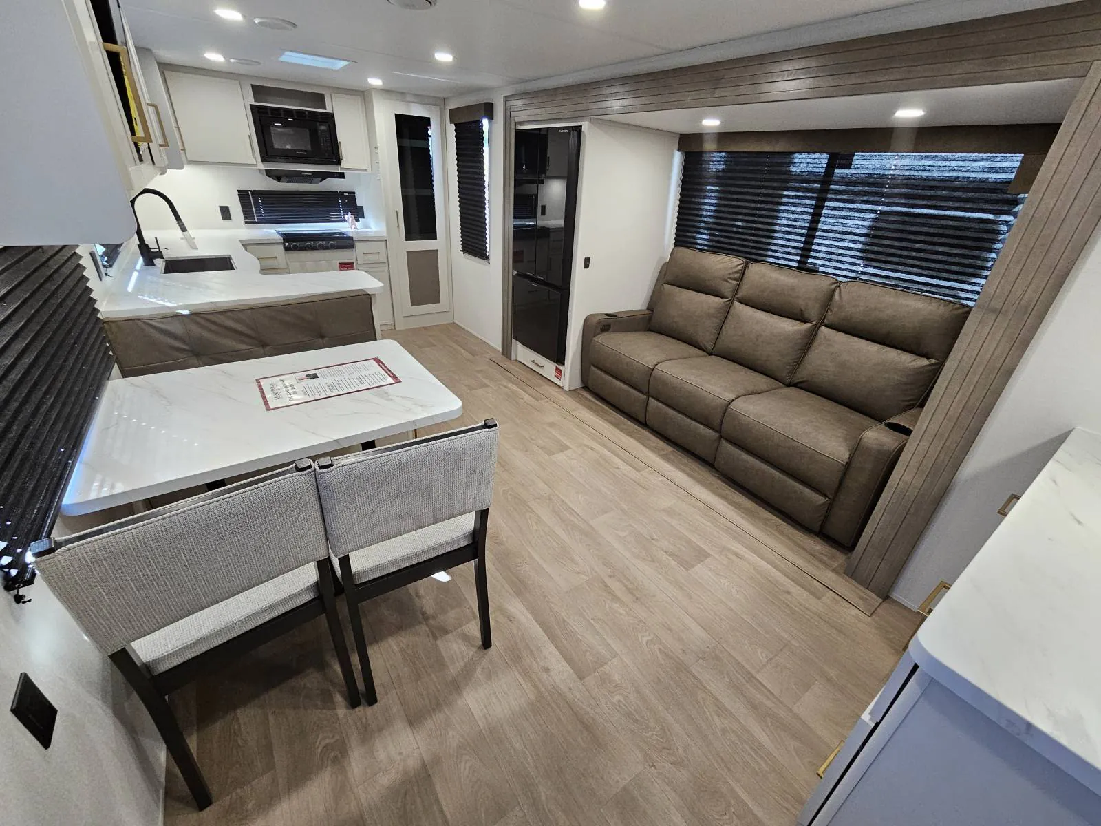 2026 Grand Design Transcend 285RKT - Photo 4