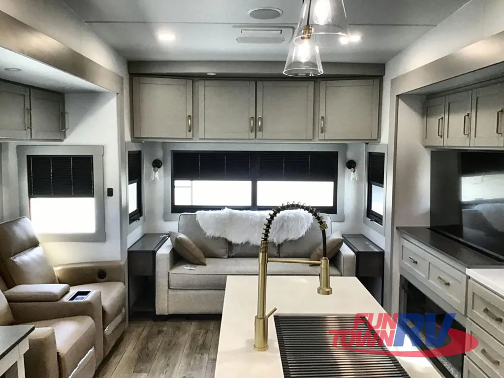 2026 Brinkley Model Z 3600, Photos photo 13
