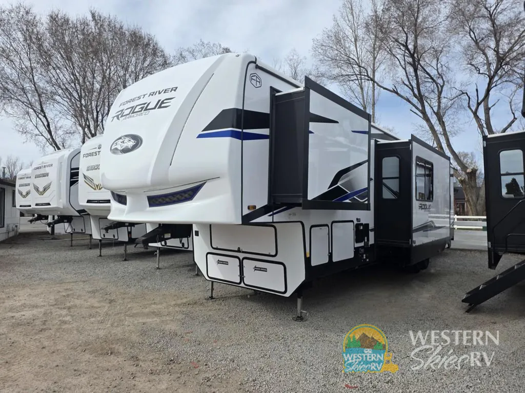 2026 Forest River Vengeance Rogue Armored 4015, Photos photo 3
