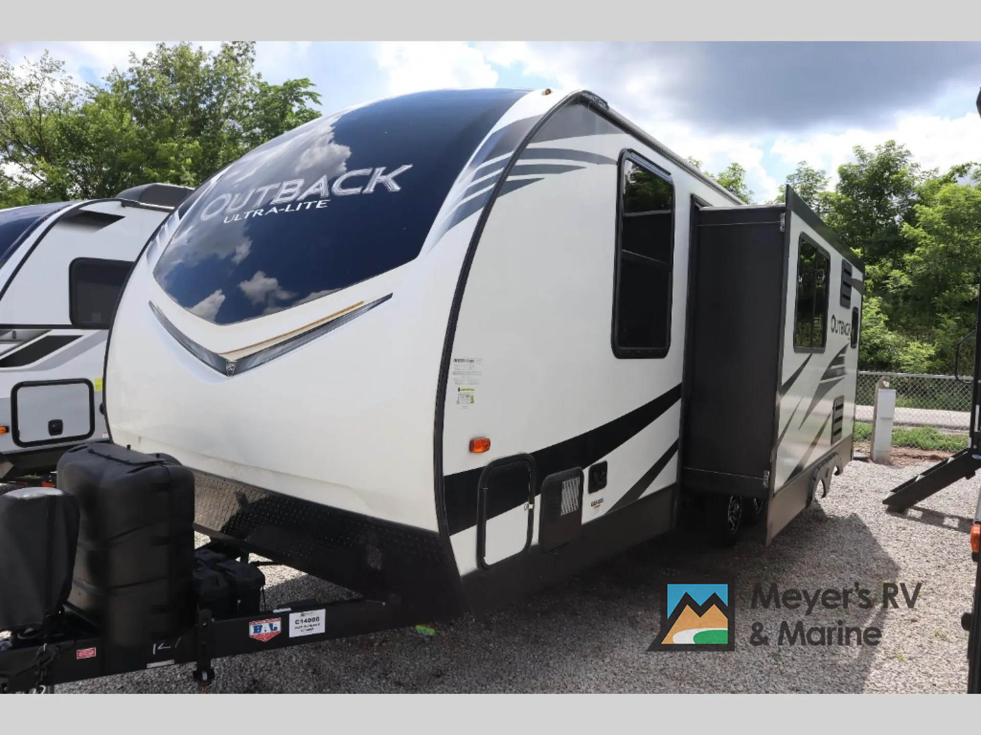 2020 Keystone Outback Ultra Lite 221UMD - Photo 3
