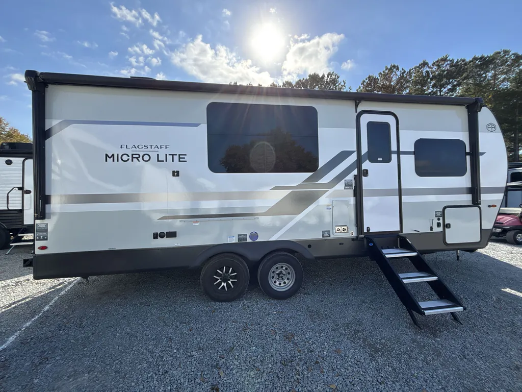 2026 Forest River Flagstaff Micro Lite 25FBD, Photos photo 5
