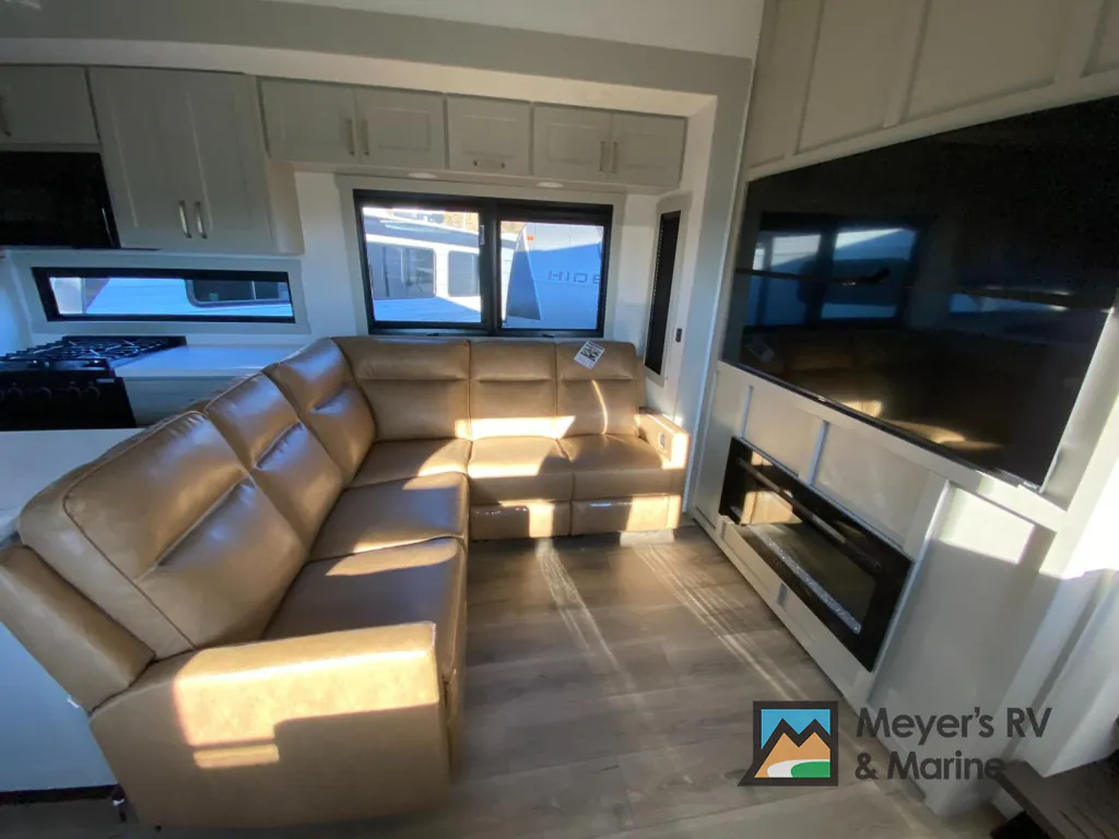 2026 Brinkley Model G 3970, Photos photo 16